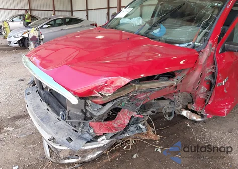 2010 Dodge Ram 1500 Slt/Sport/Trx z USA, uszkodzony, nr VIN 1D7RB1CT1AS195762